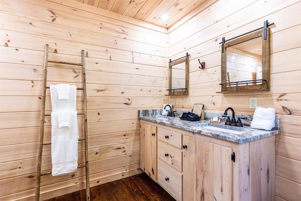 Luxe Family Cabin 8 Min To Downtown Blue Ridge Luaran gambar
