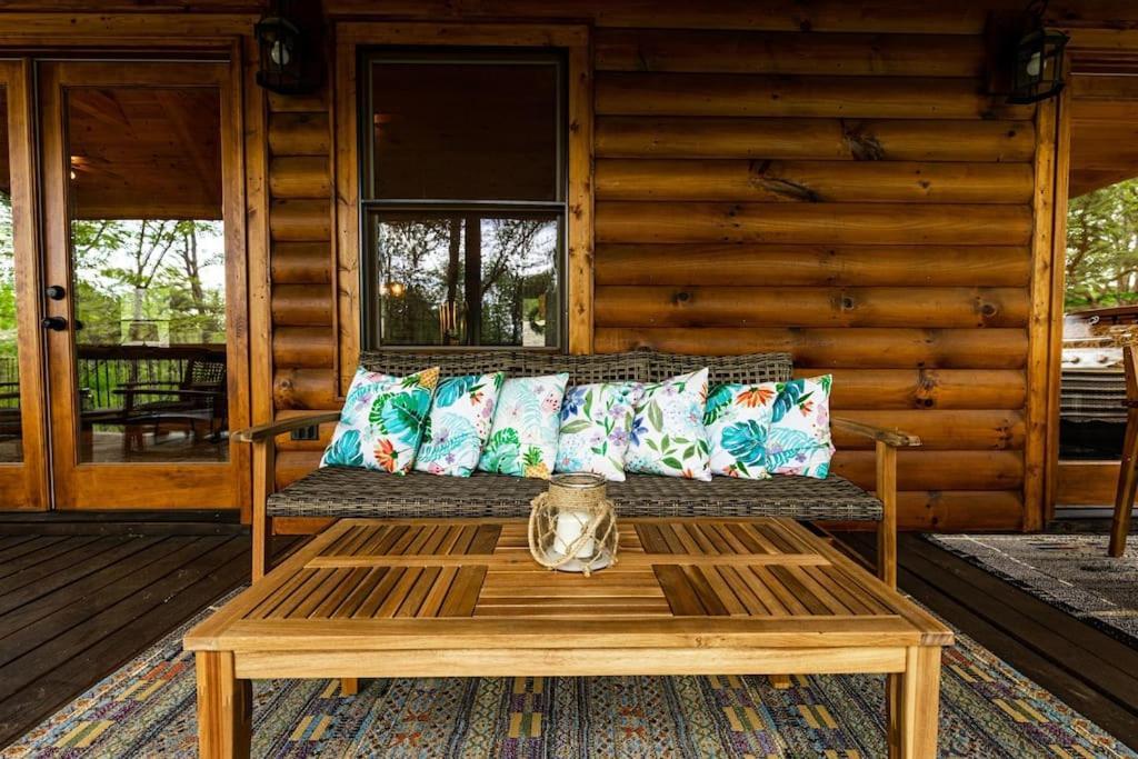 Luxe Family Cabin 8 Min To Downtown Blue Ridge Luaran gambar