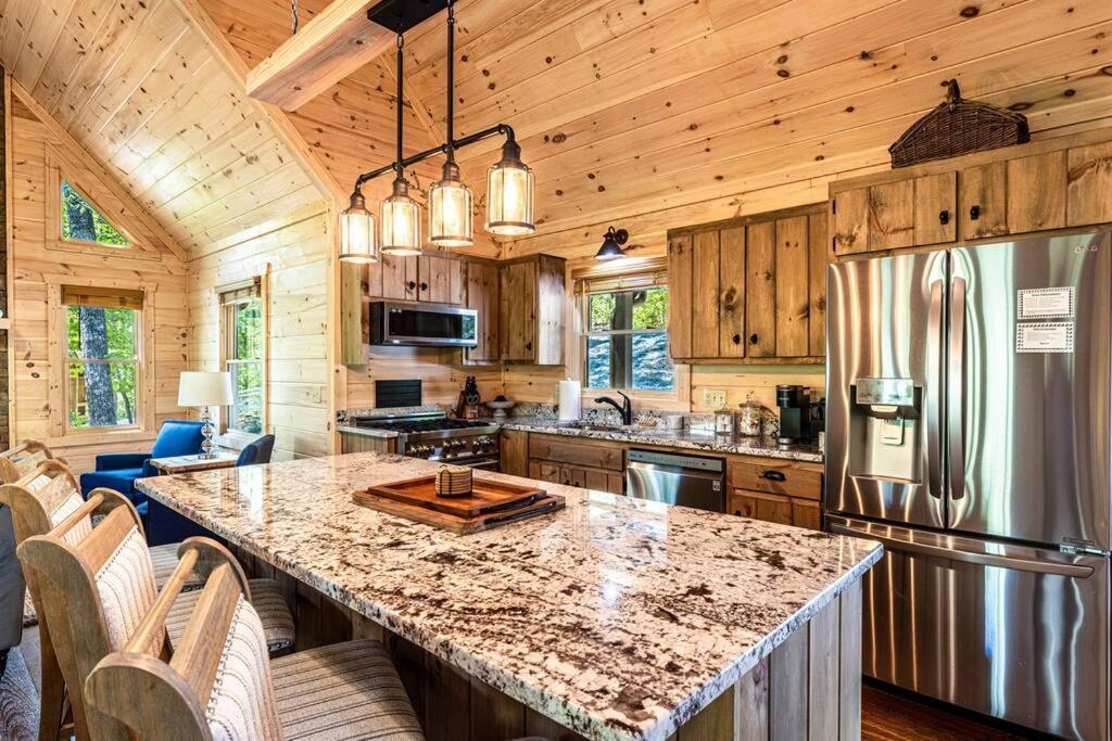 Luxe Family Cabin 8 Min To Downtown Blue Ridge Luaran gambar