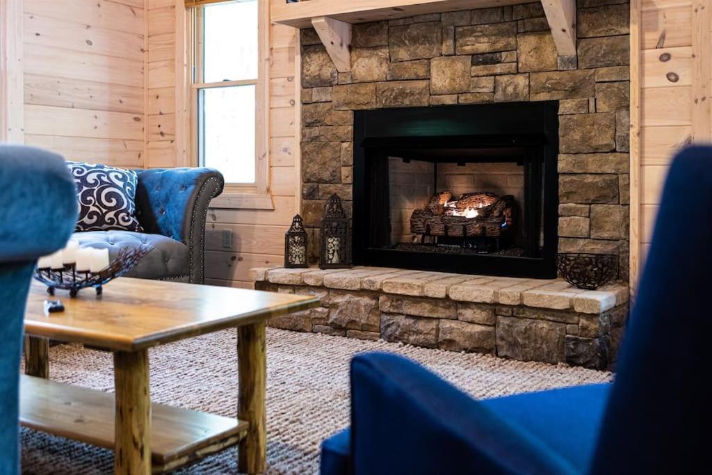 Luxe Family Cabin 8 Min To Downtown Blue Ridge Luaran gambar