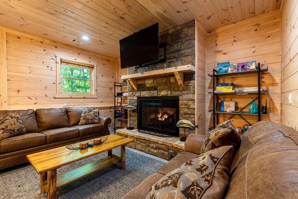 Luxe Family Cabin 8 Min To Downtown Blue Ridge Luaran gambar
